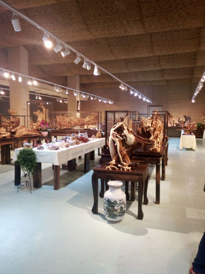 崖柏工艺品展厅-19